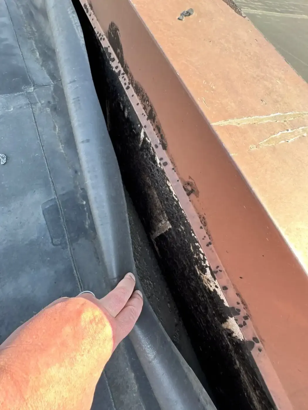 Flashing and seam work in Valparaiso